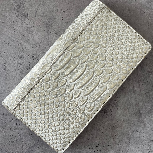 NWT Stella & Dot Snakeskin Wallet - Picture 2 of 5